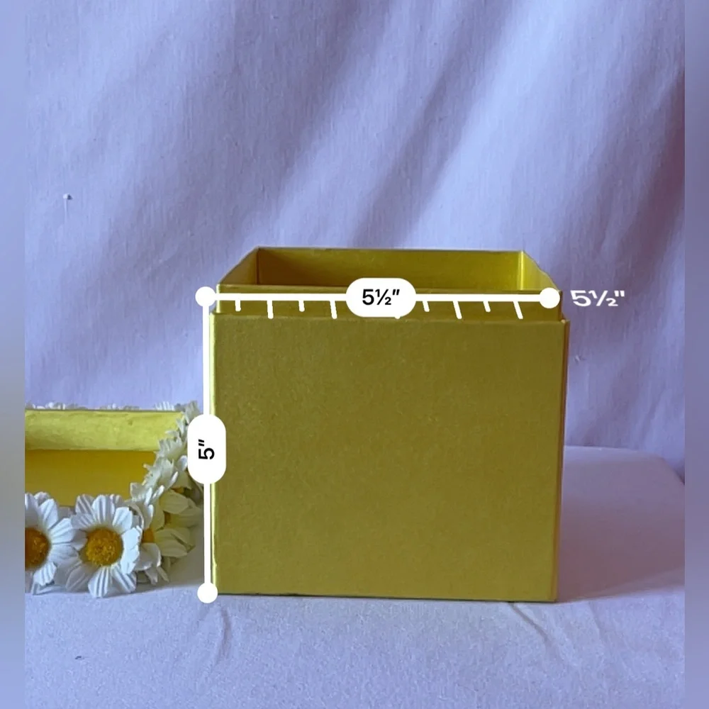 Vintage Daisies Flower Yellow Satin Box 🤍🌼🌿